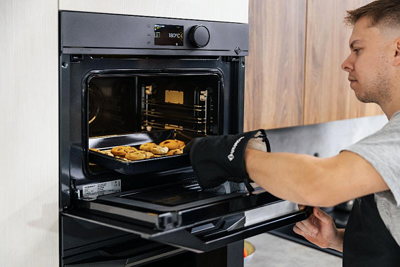 Встраиваемая микроволновая печь De Dietrich DKC4756MB preview 18